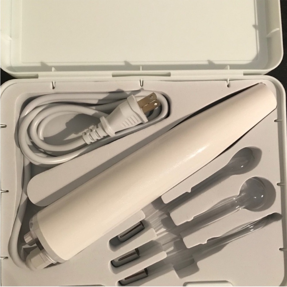 Stacked Skincare High Frequency Facial Wand Set